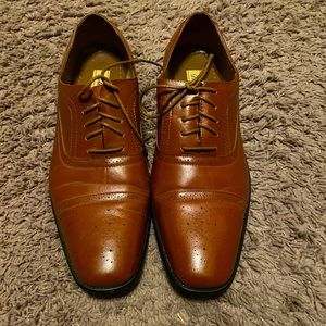 Men’s size 13 dress shoes - Delli  Aldo